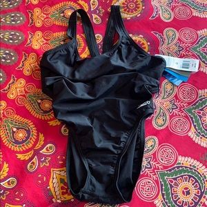 Brand new never been worn women’s speedo
